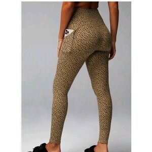 Women's Fabletics Pure Luxe Oasis High Waisted Leggings Leopard Print Size M